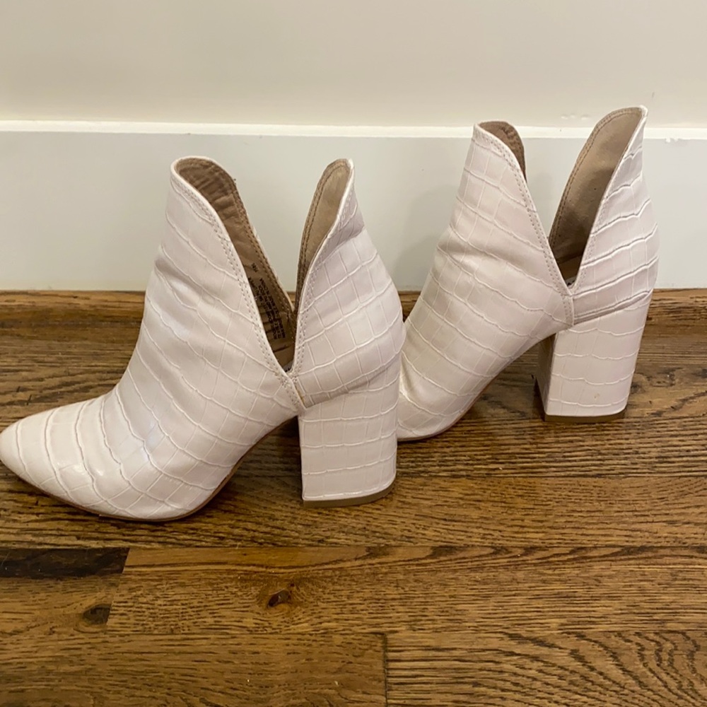 STEVE MADDEN BOOTIES